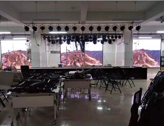 岳峰小學新校區(qū)室內P3全彩顯示屏 岳峰小學新校區(qū)室內P3全彩顯示屏